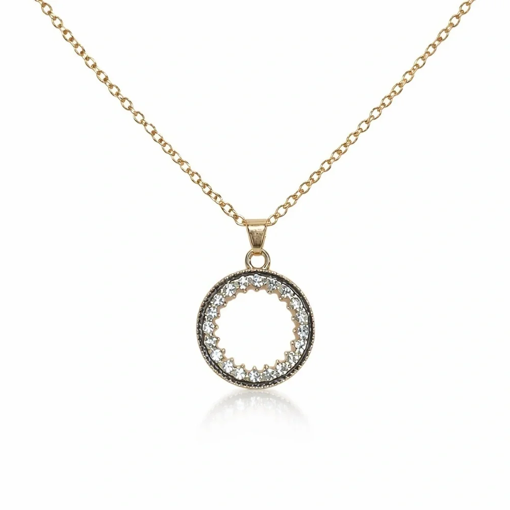 ⚜️ Elegant Gold and Silver Circle Pendant Necklace